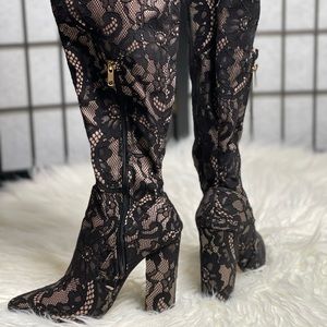 FASHION NOVA BOOTS SIZE 6